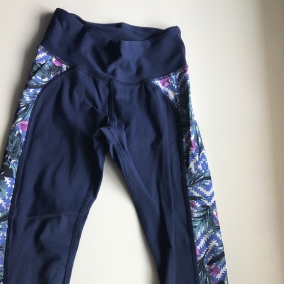 SoulCycle Cropped Blue Leggings - Picture 2 of 4
